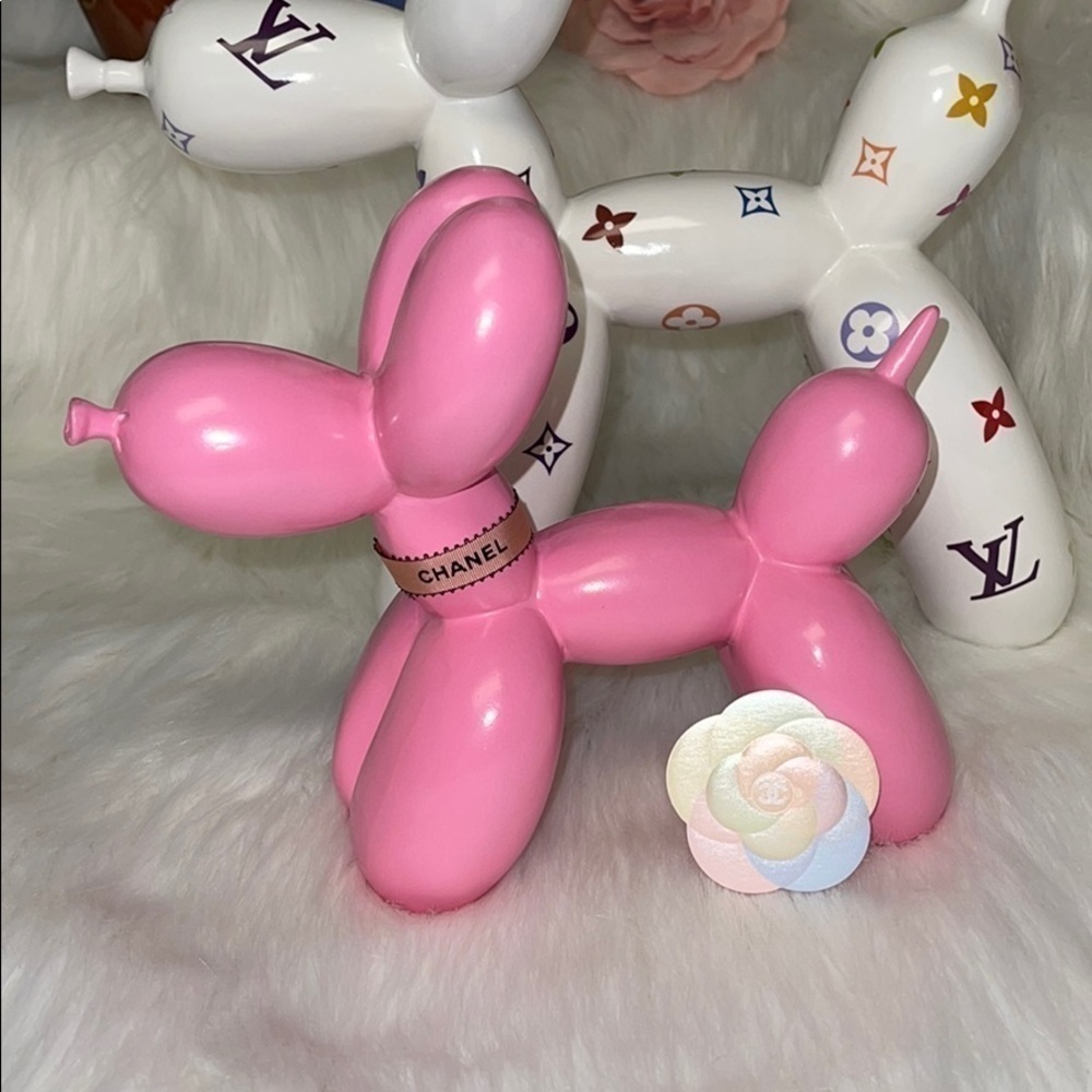 Pink Matte Balloon Dog​​